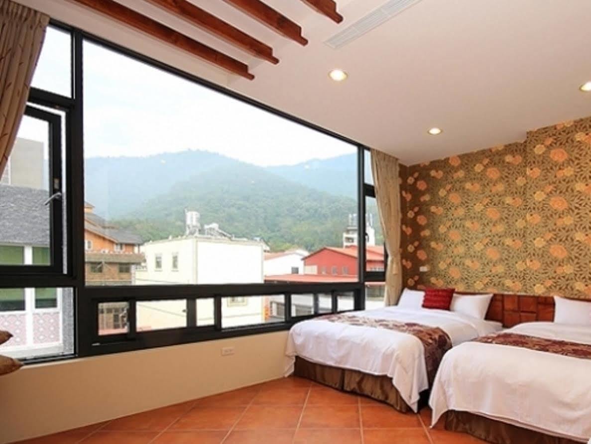 Shi Su Wan Jia Homestay I Nantou Eksteriør billede